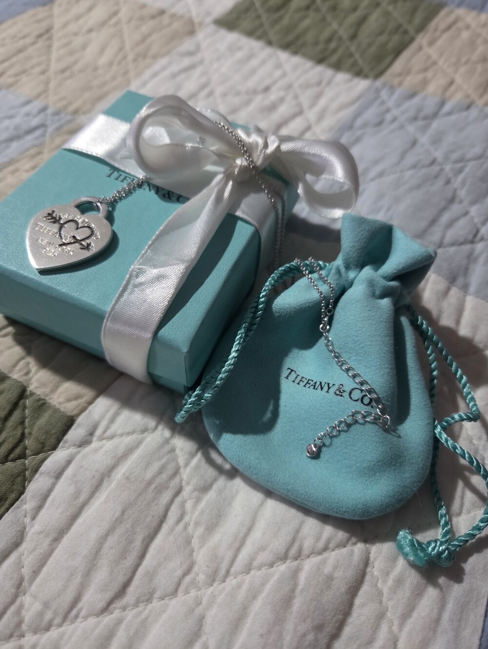 Tiffany & Co. Heart & Arrow Collection Large Pendant - Picture 5 of 9